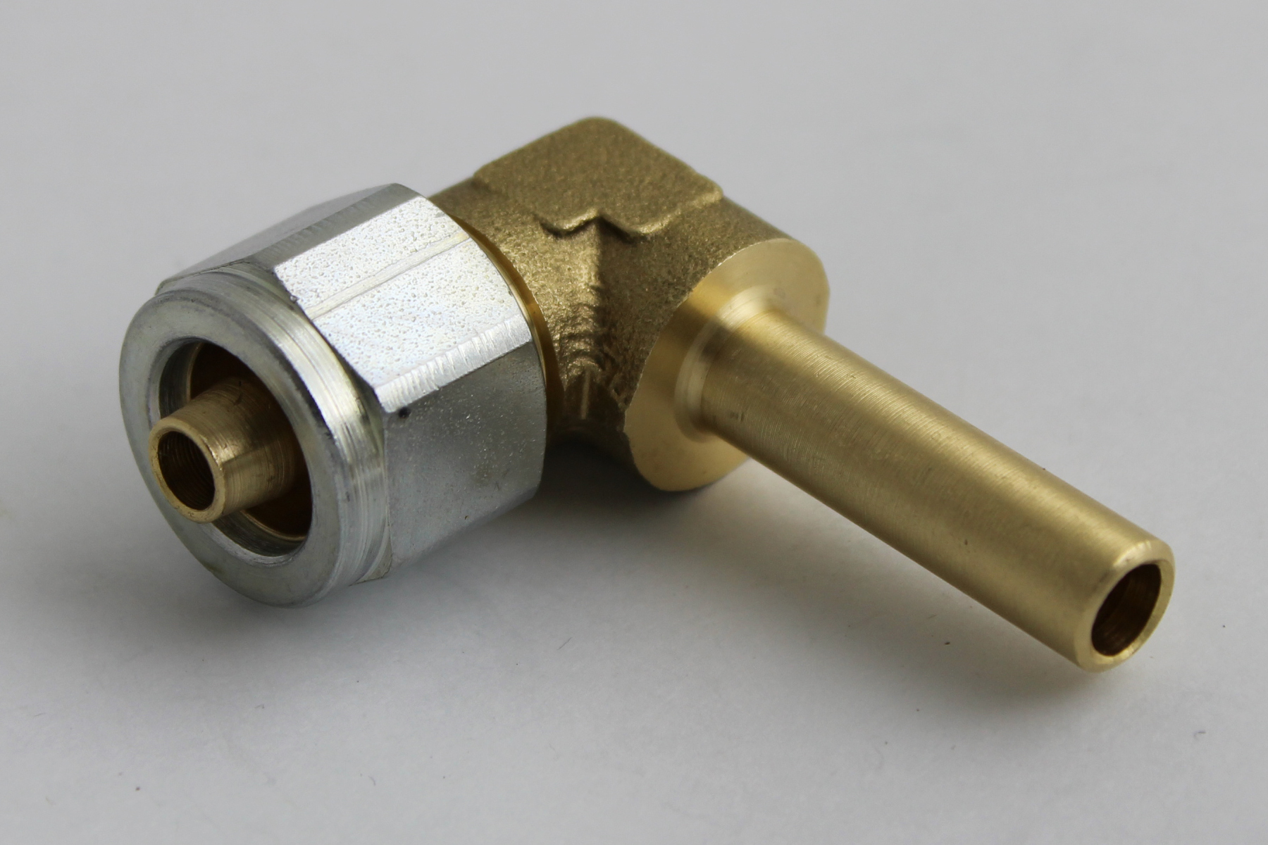 Комплект соединителя угловой для термопластиковой трубки D8 GZ-1313