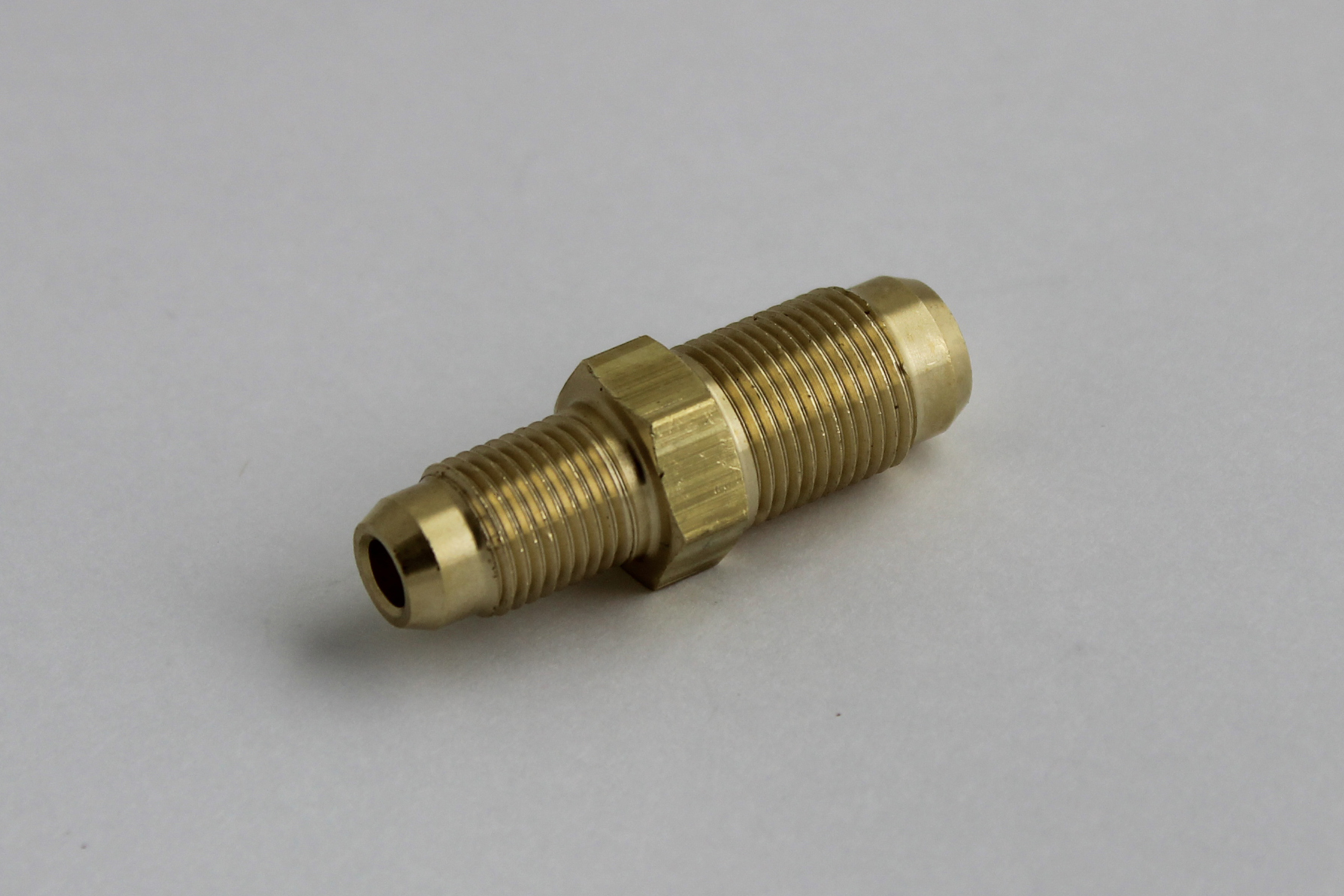 Нипель переходной M10x1/M12x1 GZ-01-71